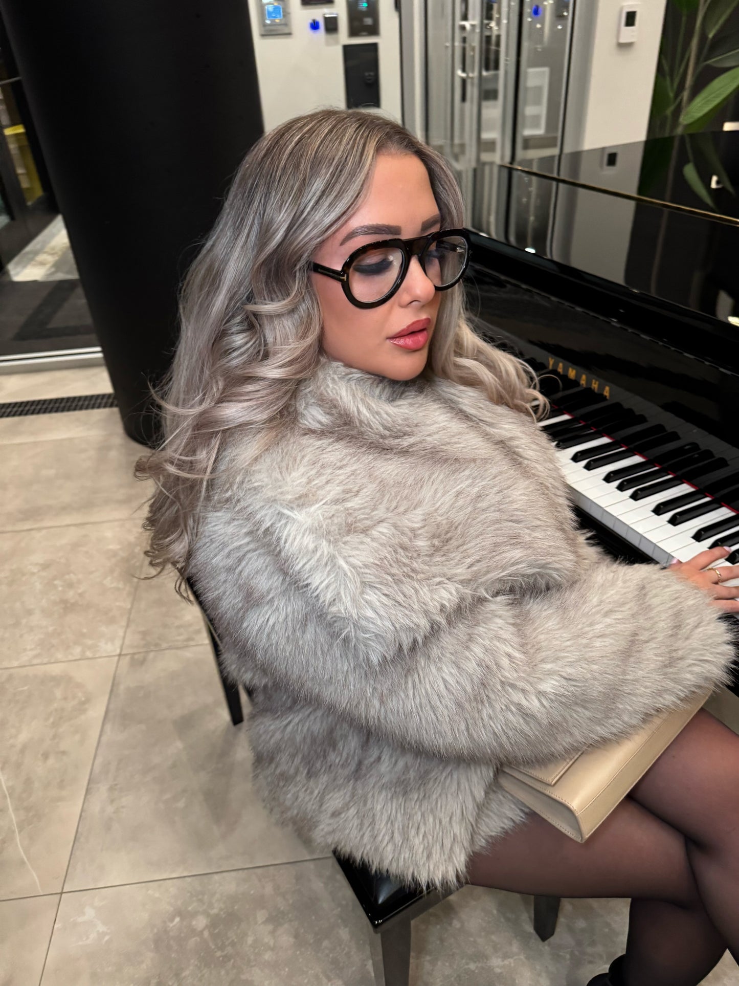 Tom Ford TF5756-B 052